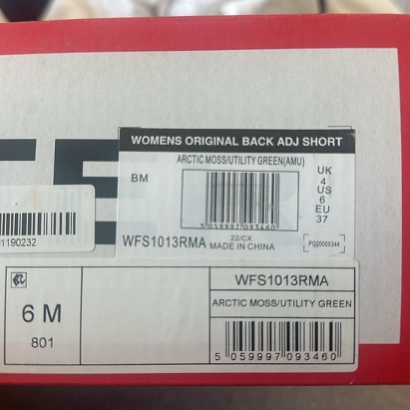 HUNTER Original Short Waterproof Rain Boot (Women) 6 green NEW - Picture 4 of 4